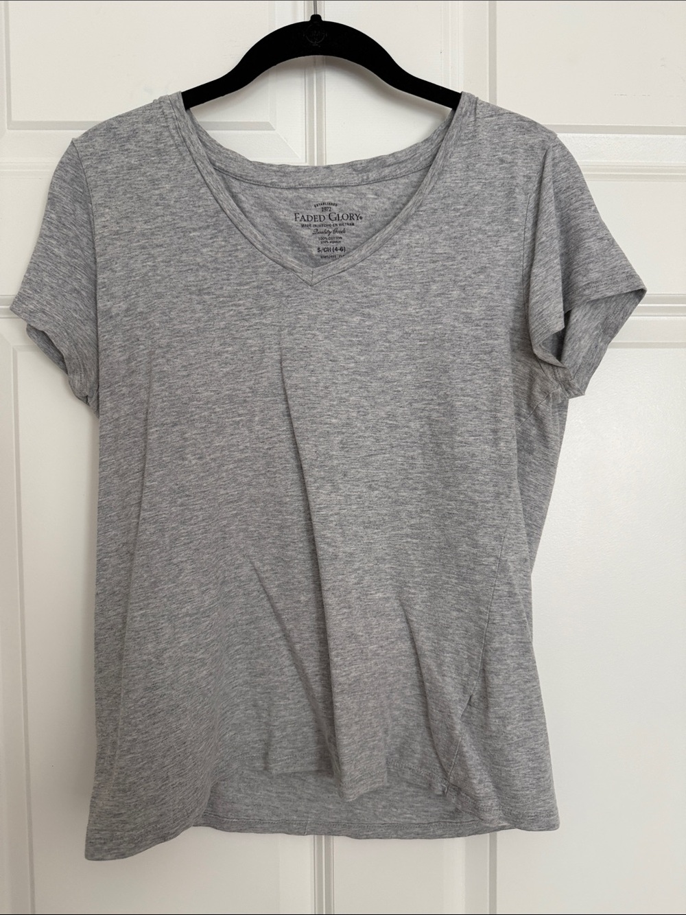 Faded Glory Heather Grey V-Neck Short Sleeve Tee - VINTAGE